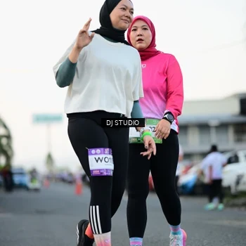 Runner Photo 7906267