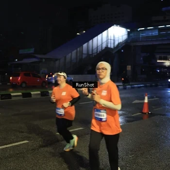 Runner Photo 7906273
