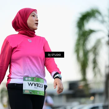 Runner Photo 7906291