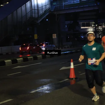 Runner Photo 7906295