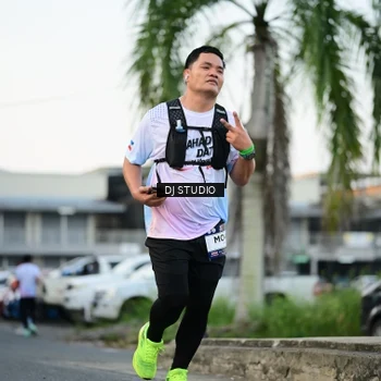 Runner Photo 7906300