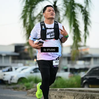Runner Photo 7906313