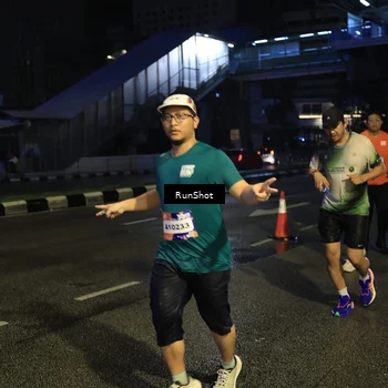 Runner Photo 7906315