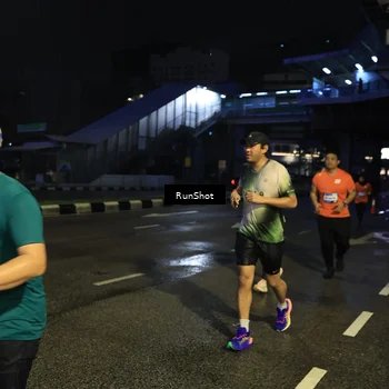 Runner Photo 7906323
