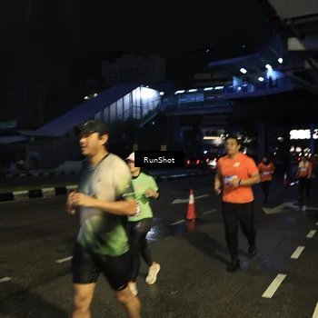 Runner Photo 7906326