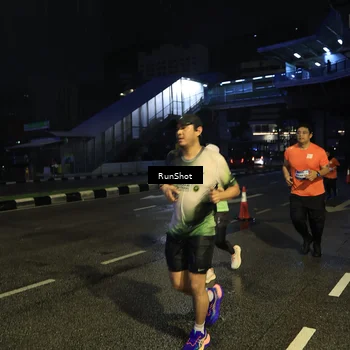 Runner Photo 7906327