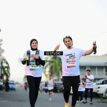 Runner Photo 7906331