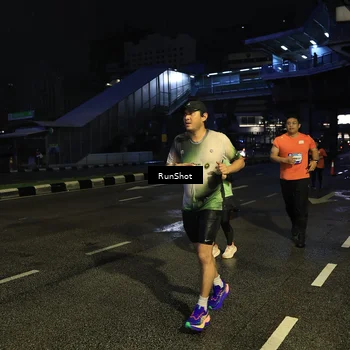 Runner Photo 7906335