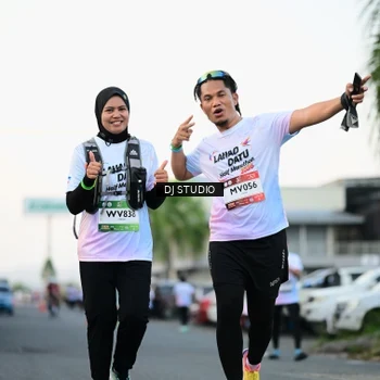 Runner Photo 7906342