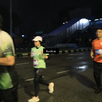 Runner Photo 7906343