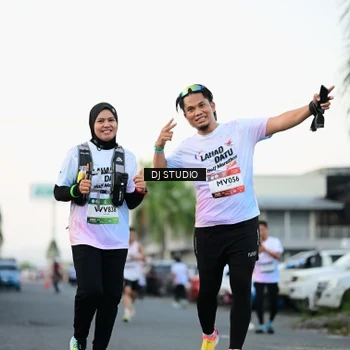 Runner Photo 7906344