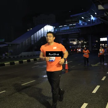 Runner Photo 7906346
