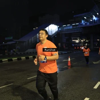 Runner Photo 7906347