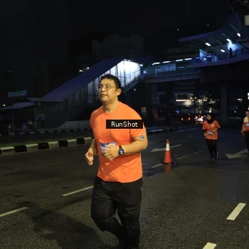 Runner Photo 7906348