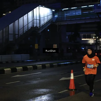 Runner Photo 7906356