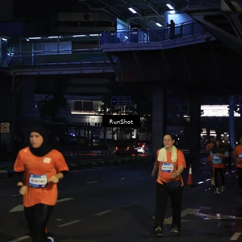Runner Photo 7906363