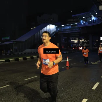 Runner Photo 7906364
