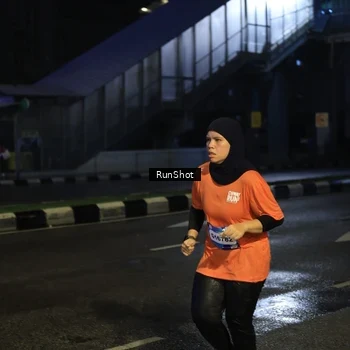 Runner Photo 7906375