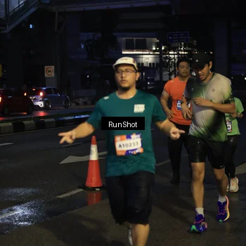 Runner Photo 7906383