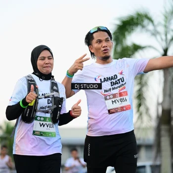 Runner Photo 7906392