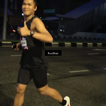 Runner Photo 7906414