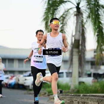 Runner Photo 7906417
