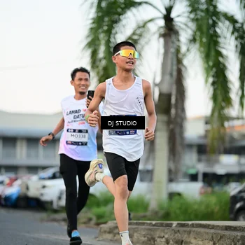 Runner Photo 7906422