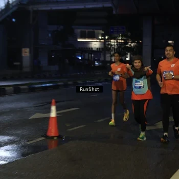 Runner Photo 7906426