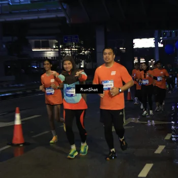 Runner Photo 7906433