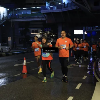 Runner Photo 7906438