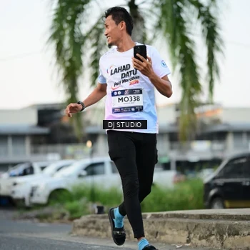 Runner Photo 7906443