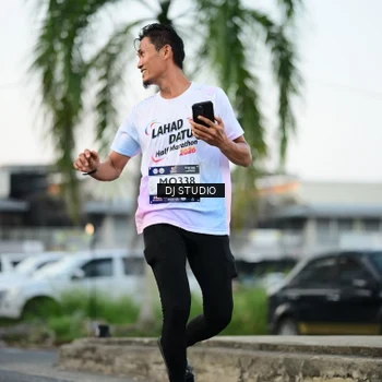 Runner Photo 7906449