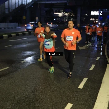 Runner Photo 7906460