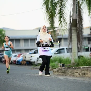 Runner Photo 7906462