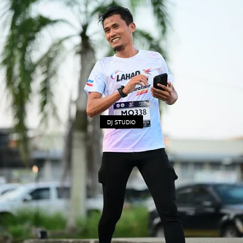 Runner Photo 7906471