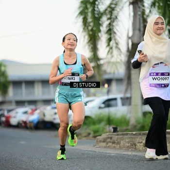 Runner Photo 7906475