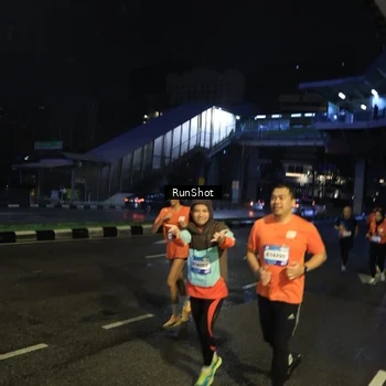 Runner Photo 7906491