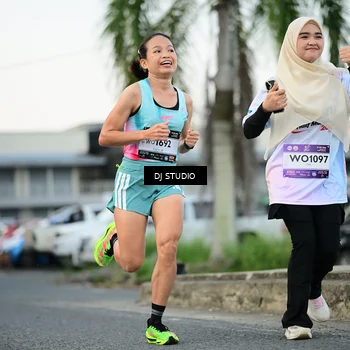 Runner Photo 7906496