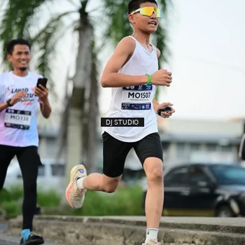 Runner Photo 7906499