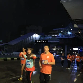 Runner Photo 7906500