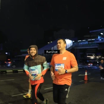 Runner Photo 7906526