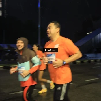 Runner Photo 7906545