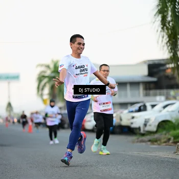 Runner Photo 7906560