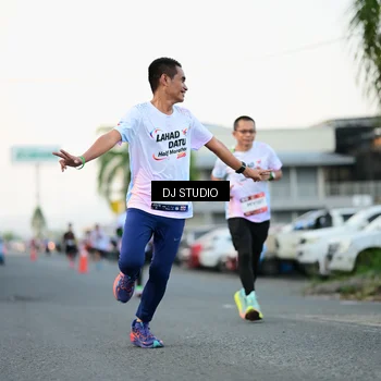 Runner Photo 7906569