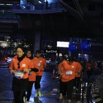 Runner Photo 7906588