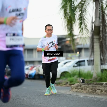 Runner Photo 7906589