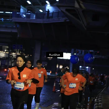 Runner Photo 7906590