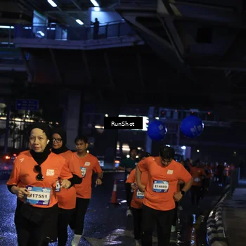 Runner Photo 7906595