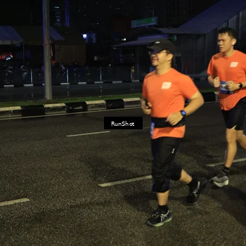 Runner Photo 7906598