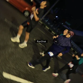 Runner Photo 7906603